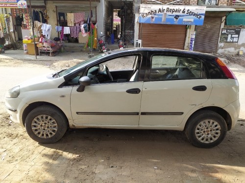 Buy Used Fiat Punto Pure  2016 in Ahmedabad | Digital Car House